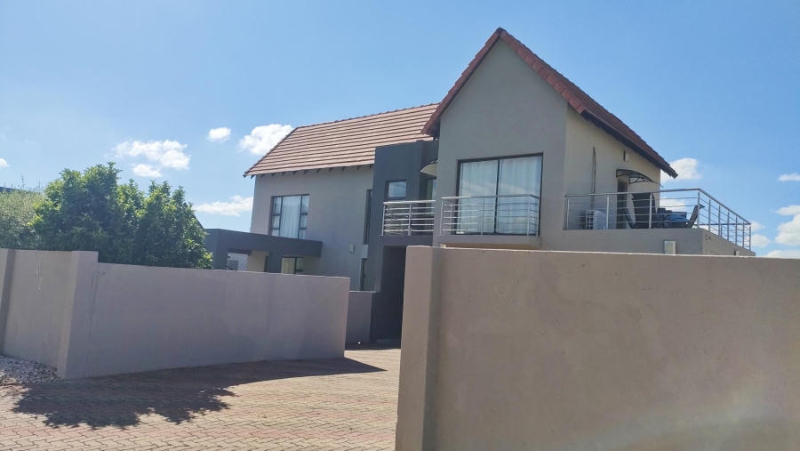 To Let 3 Bedroom Property for Rent in Leloko Lifestyle Estate North West